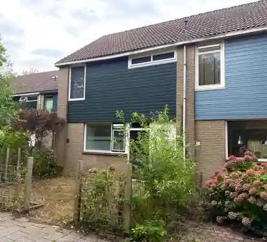 120m2 huis te huur voor 1995€/maand in Mosagaat 22, Heerhugowaard