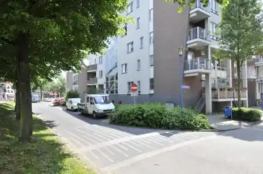 82m2 flat to rent for 681.43€/month in Vismarkt 98, Roermond