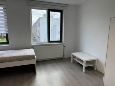 25m2 room to rent for 1250€/month in Slinge, Rotterdam