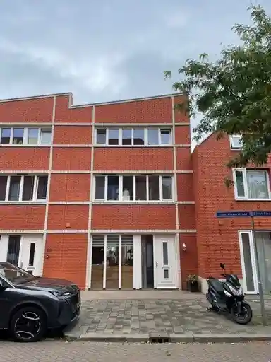 90m2 huis te huur voor 1475.96€/maand in Sint Pieterstraat 16, Tilburg