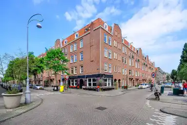 140m2 apartment to rent for 3750€/month in Henrick de Keijserplein, Amsterdam