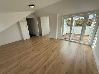 78m2 apartment to rent for 1595€/month in Korhaanstraat 85C, Rotterdam