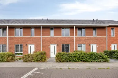 118m2 maison à louer pour 2055€/mois à Musicalstraat 101, Apeldoorn