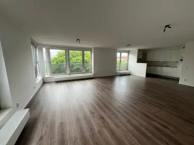 126m2 apartment to rent for 2900€/month in Gedempte Gracht 357, The Hague