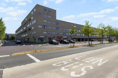 97m2 Appartement à louer pour 2200€/mois à Poseidonsingel 36, Almere