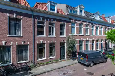 171m2 house to rent for 3885€/month in Ruychaverstraat 12, Haarlem