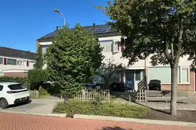 m2 house to rent for 932.93€/month in Pieter de Hoochstraat 70, Meppel