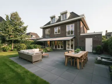 250m2 house to rent for 7500€/month in Meester S. van Houtenlaan 9, Amstelveen