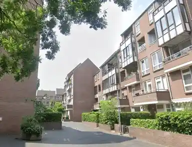 83m2 Wohnung zur Miete für 1820€/Monat in Hoogbeeltplein 147, Maastricht