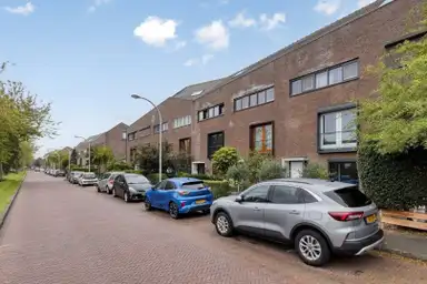 213m2 house to rent for 3000€/month in Anthony Fokkersingel, The Hague
