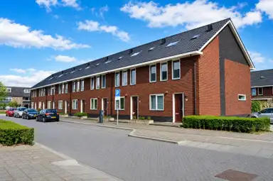 132m2 maison à louer pour 1560€/mois à Parsivalstraat, Apeldoorn