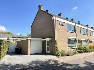 107m2 house to rent for 1600€/month in Oude Singel 34, Goes