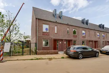 112m2 maison à louer pour 1900€/mois à Generaal Eisenhowerstraat, Maastricht