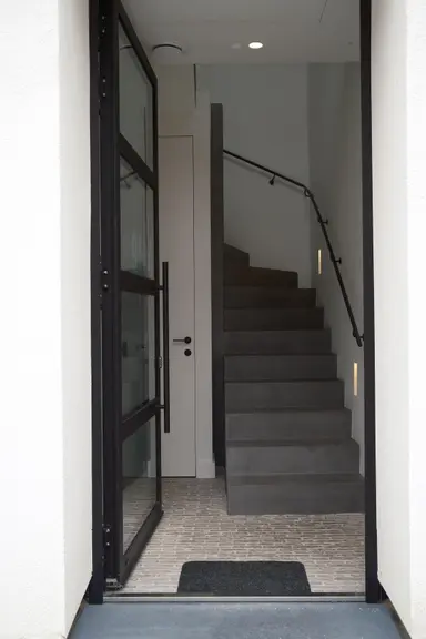 80m2 Wohnung zur Miete für 2450€/Monat in Oeverwal 9, Maastricht