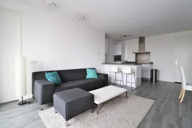 68m2 Appartement te huur voor 2750€/maand in Kruisplein, Rotterdam