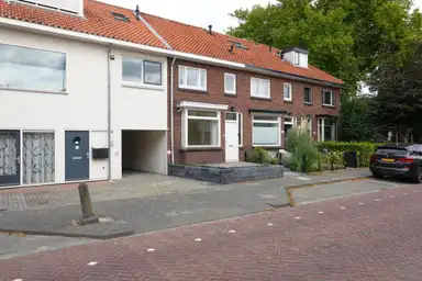 113m2 house to rent for 2950€/month in Leidsestraatweg, Woerden