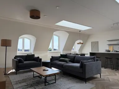 140m2 apartment to rent for 3850€/month in Markt, Veghel