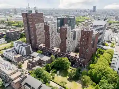 93m2 apartment to rent for 1739€/month in Carolina van Nassaustraat, The Hague