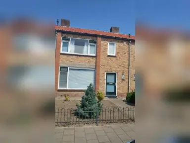 100m2 maison à louer pour 685€/mois à Polenplein, Driel