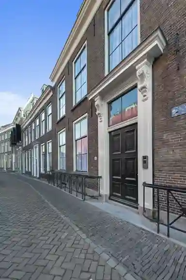 60m2 apartment to rent for 1860€/month in Kromme Nieuwegracht, Utrecht