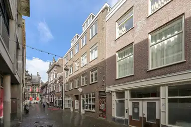 97m2 Wohnung zur Miete für 2250€/Monat in Nieuwstraat, The Hague