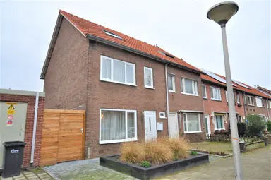 110m2 Haus zur Miete für 2525€/Monat in Bergen op Zoomstraat, Eindhoven