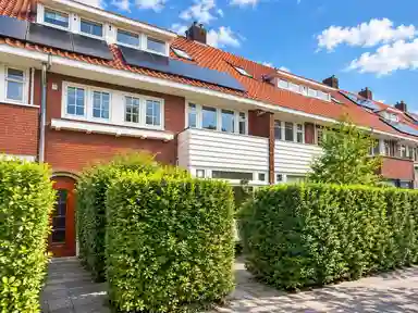 121m2 maison à louer pour 3350€/mois à Alphons Diepenbrockplein, Utrecht