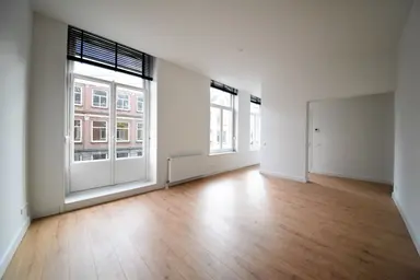85m2 Appartement à louer pour 2400€/mois à Oranjestraat 2, The Hague
