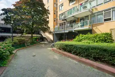 100m2 Appartement à louer pour 1650€/mois à Kipstraat, Rotterdam