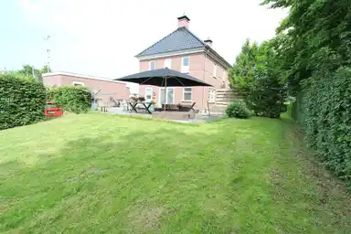 241m2 house to rent for 6500€/month in Amsteldijk Zuid, Amstelveen