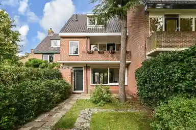 169m2 house to rent for 4000€/month in Rozenplein, Wassenaar