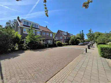 200m2 house to rent for 3950€/month in Reigerstraat, Badhoevedorp