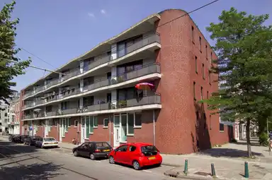 m2 apartment to rent for 1083.88€/month in Claes de Vrieselaan 116A, Rotterdam