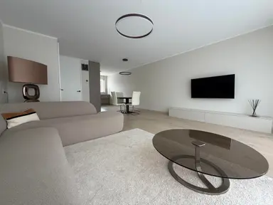 170m2 huis te huur voor 2995€/maand in Goudmijn 24, Rhoon