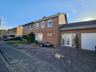 161m2 huis te huur voor 1875€/maand in Broekstraat, Schinveld