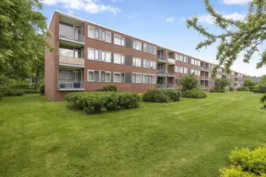 95m2 Appartement à louer pour 975€/mois à Helperzoom 265, Groningen