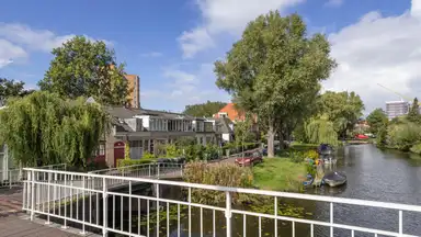 65m2 Haus zur Miete für 2100€/Monat in Rijn en Schiekade, Leiden