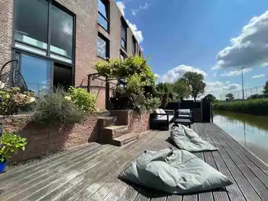 106m2 house to rent for 2495€/month in Goede Verwachtinghof 43, Hoogvliet