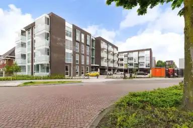 69m2 apartment to rent for 1325€/month in Stationsplein, Rijen