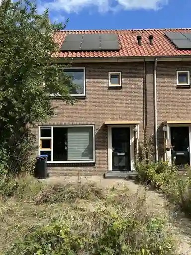 65m2 house to rent for 932.93€/month in van Scorelstraat 10, Hazerswoude-Dorp