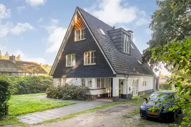 207m2 house to rent for 3200€/month in Wachtelenberg 3, Hattem