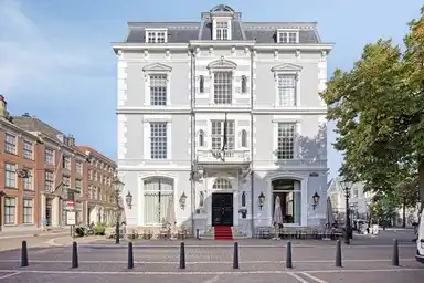 55m2 flat to rent for 4000€/month in Paleisstraat 2, The Hague