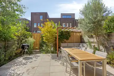 259m2 house to rent for 3850€/month in Laan op Zuid 1297, Rotterdam
