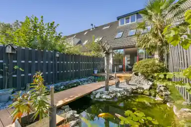 100m2 house to rent for 2495€/month in Vergeet-mij-nietjestraat 11, Almere
