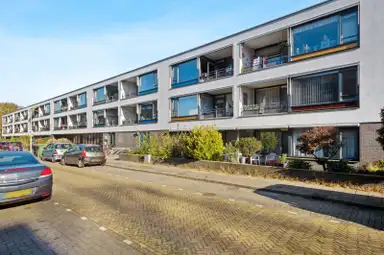68m2 apartment to rent for 932.93€/month in Schermerstraat 38, The Hague