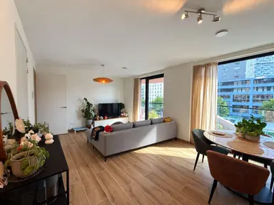 68m2 Wohnung zur Miete für 2595€/Monat in Wijnhaven, Rotterdam