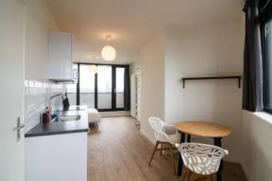 65m2 Kamer te huur voor 685€/maand in Soestdijksekade, The Hague