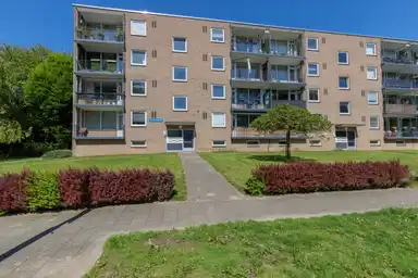 72m2 Appartement te huur voor 950€/maand in Henri Hermanslaan 129, Geleen