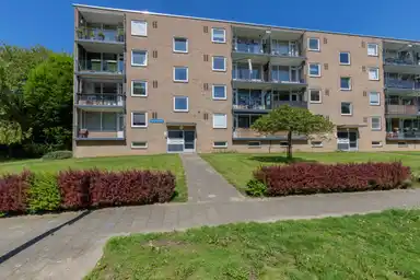 72m2 Appartement te huur voor 905€/maand in Henri Hermanslaan 129, Geleen