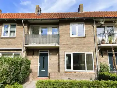 117m2 house to rent for 2500€/month in Pieter Lastmanweg, Amstelveen